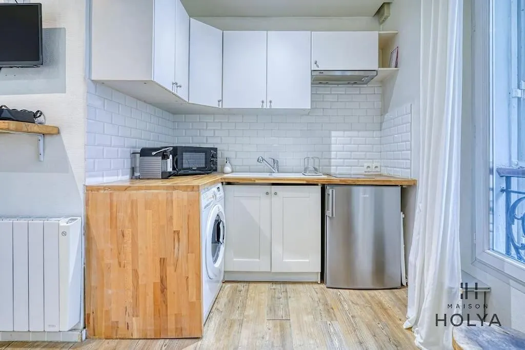 Apartment Le Studieux - A Oberkampf - 82B Paris